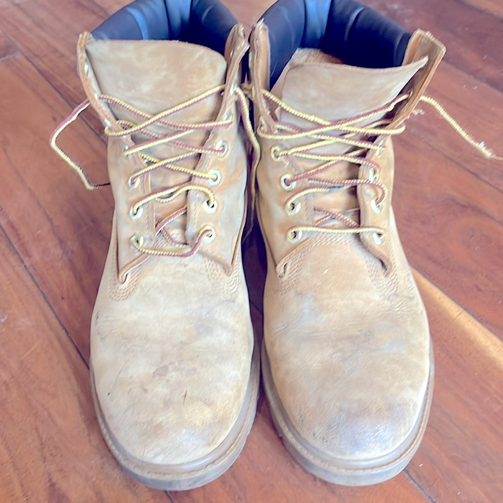 A nice pair of boots might need a wash 
Some little scratch’s